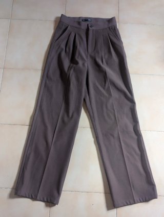 Pantalón vestir Dazy marrón