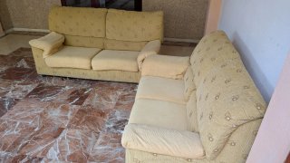 Sofá 3 plazas beige y marrón