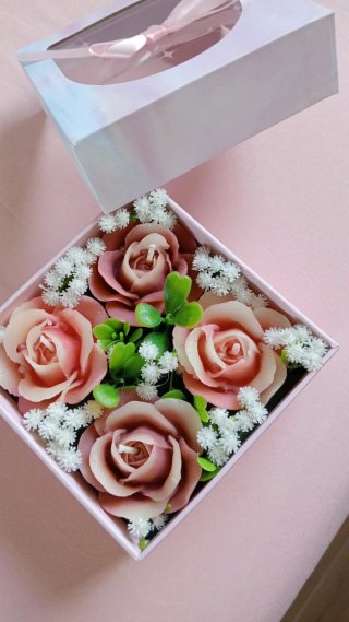 Centro tavola rose verdi