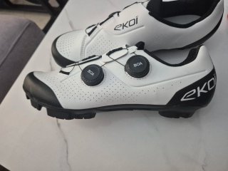 Zapatillas Ciclismo Ekoi BOA Blancas talla 42
