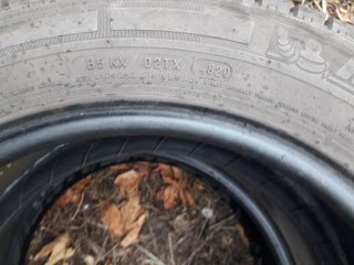 Neumáticos 215/60/17 C