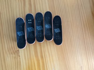 5 Tech Decks y Rampa Desmontable