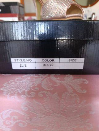 Zapatos de tacón talla 38 precio negociable