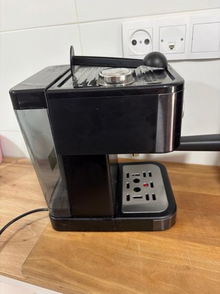 Cafetera Cecotec Negra