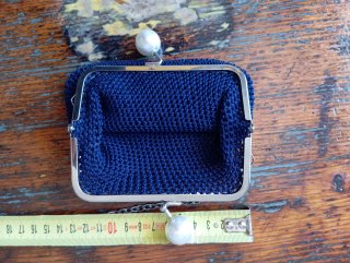 Pochette clic clac blu con ciondoli