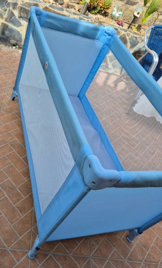Cuna de viaje plegable azul
