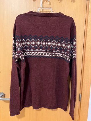 Jersey granate Pull&Bear con estampado