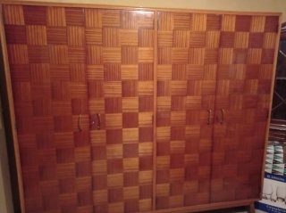 Armadio vintage in legno con 2 ante a doppio battente
