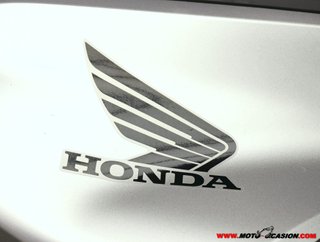 HONDA CB 125 R -APTA B Y A1-
