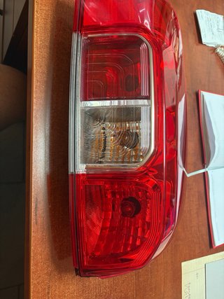 Piloto Trasero Izquierdo Nissan Navara 2020