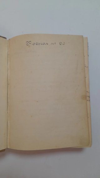 Libro antología poética antigüedades