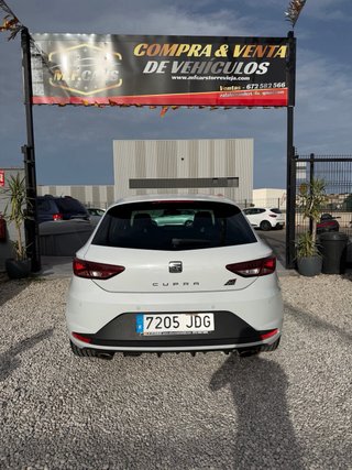 SEAT Leon Cupra 2015