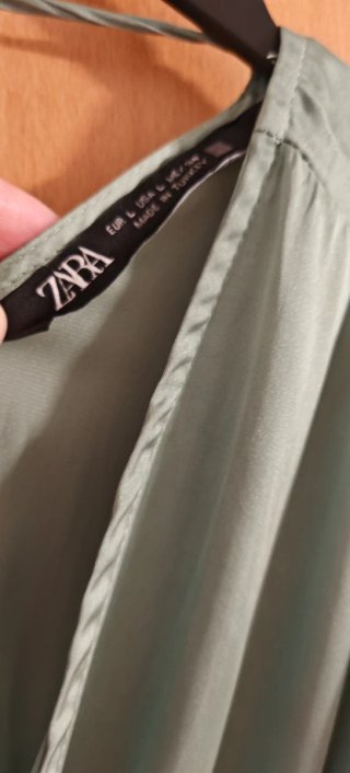 Mono Zara verde talla M