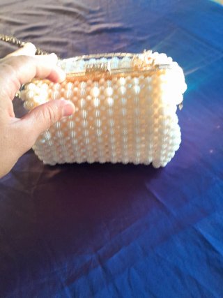 Bolso de fiesta dorado y blanco