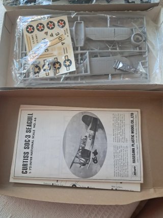 2 Maquetas Aviones Hasegawa (Me 109G, SOC-3)