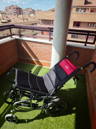 Silla ruedas Karma Basculante Reclinable Plegable