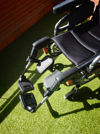 Silla ruedas Karma Basculante Reclinable Plegable