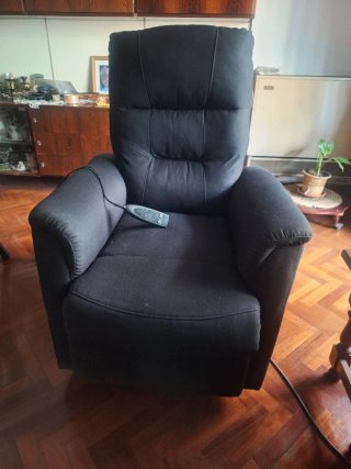 Divano reclinabile con funzione relax