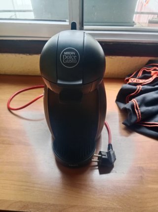 Cafetera Dolce Gusto Negra