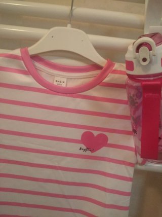 Set da bambina con maglietta e borraccia
