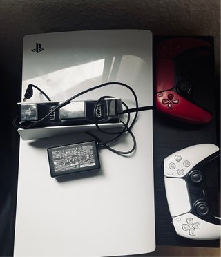 PlayStation 5 Digital + 2 Mandos DualSense