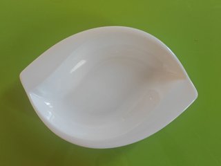 Splendido Set di Stoviglie da 18 Piatti Ovali