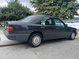 Mercedes-Benz Clase E 1988