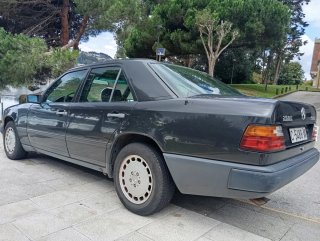Mercedes-Benz Clase E 1988