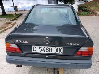 Mercedes-Benz Clase E 1988