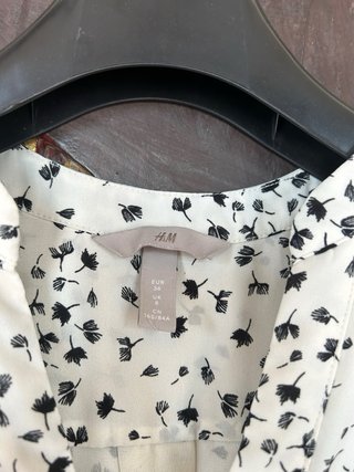 Abito midi smanicato H&M bianco e nero. No stiro