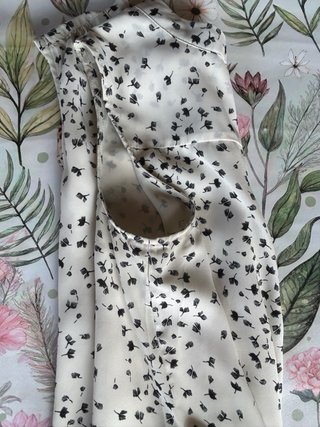 Abito midi smanicato H&M bianco e nero. No stiro