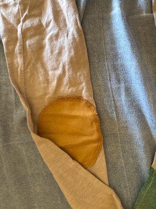 Camisa de rayas verde y beige con botones