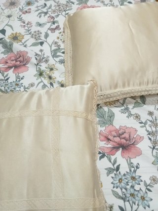 2 Cojines Vintage Beige Satin