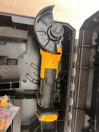 Radial a batería DeWalt