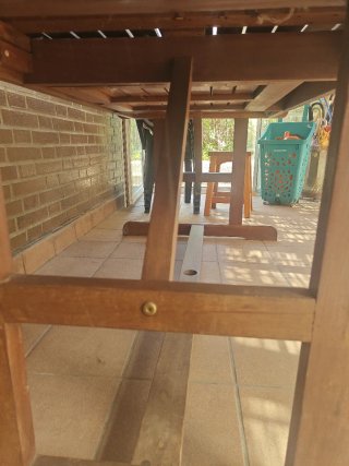 Mesa extensible de Teka comprada en Leroy Merlín.