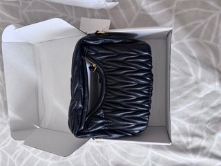 Bolso Miu Miu Negro Cuero Con correa larga y corta