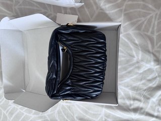 Bolso Miu Miu Negro Cuero Con correa larga y corta