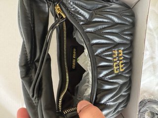 Bolso Miu Miu Negro Cuero Con correa larga y corta