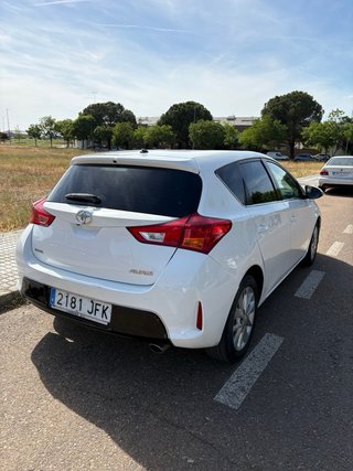 Toyota Auris 2.0D active