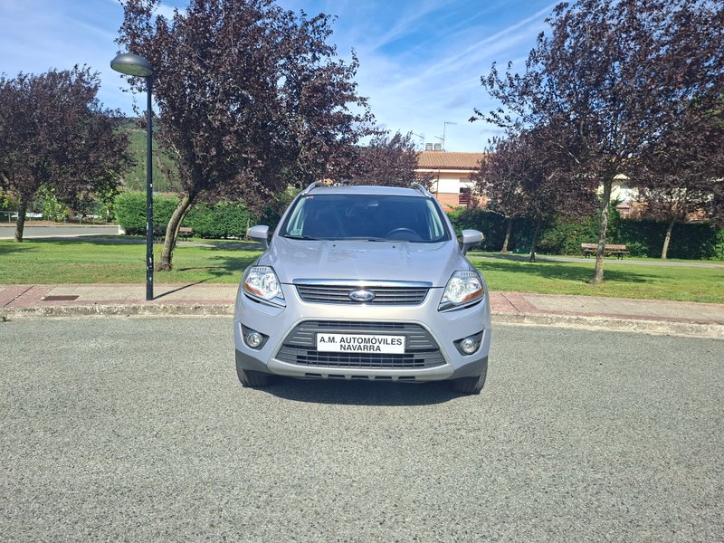 Ford Kuga 2011, foto 2