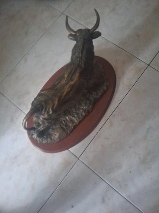 Figura de Toro Bronce