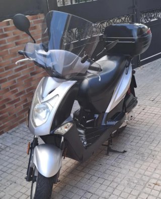 Kymco Agility 125 Scooter