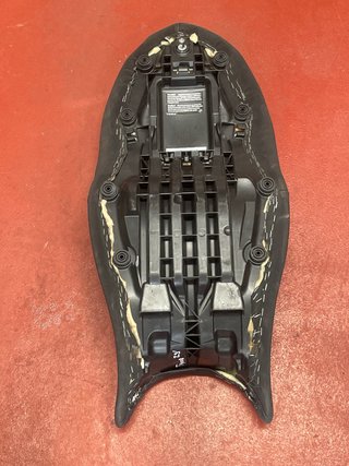 sillin BMW F900R 2025