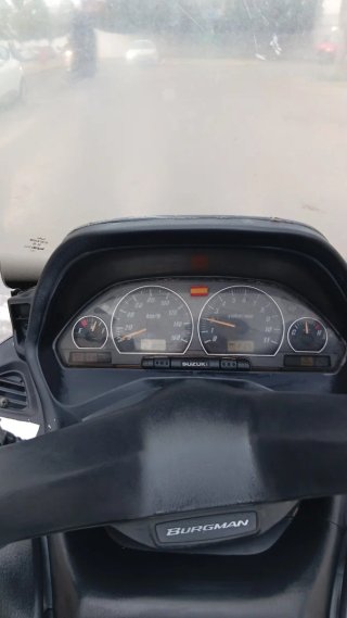 Suzuki Burgman 250 Maxi Scooter Gris