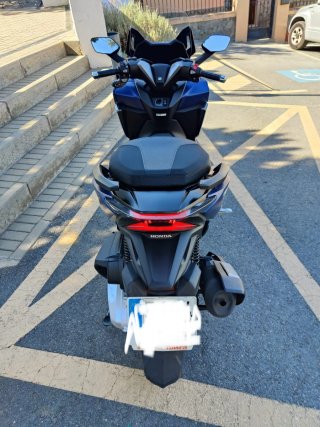 Honda Forza 350cc maxi scooter