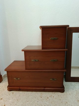 Entradita de madera con espejo