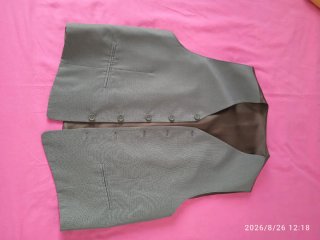 Chaqué negro y gris en impecable estado.