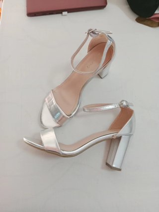 Tacones plateados T38