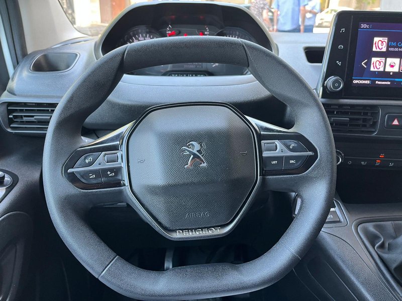 Peugeot Partner 2021, foto 16