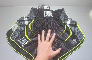 PANTALÓN LEONE KICKBOXING/MUAY THAI TALLA S NUEVO